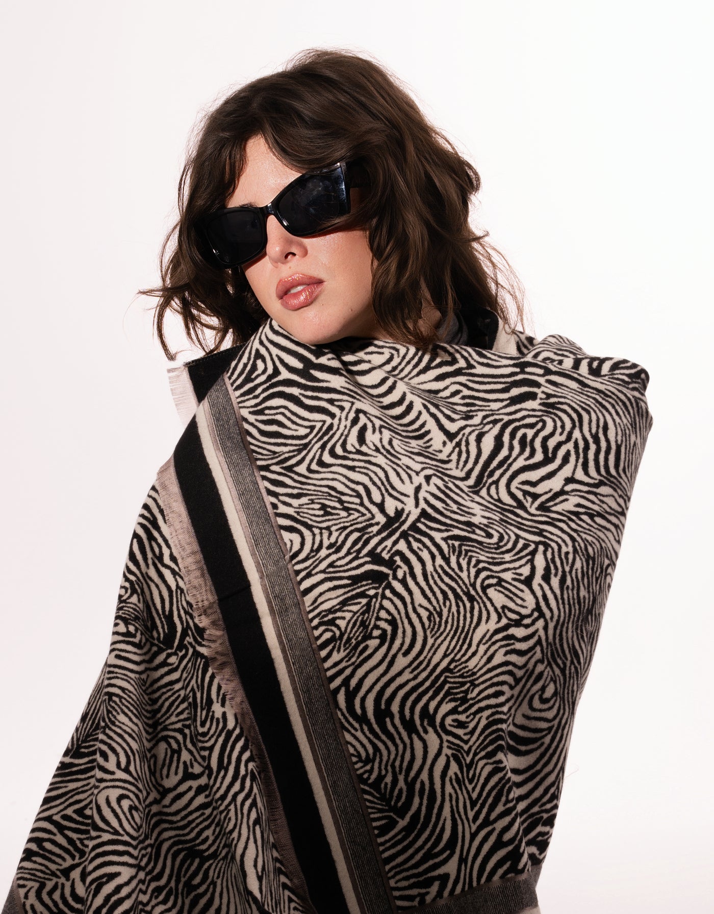 KIRA 25 Scarf