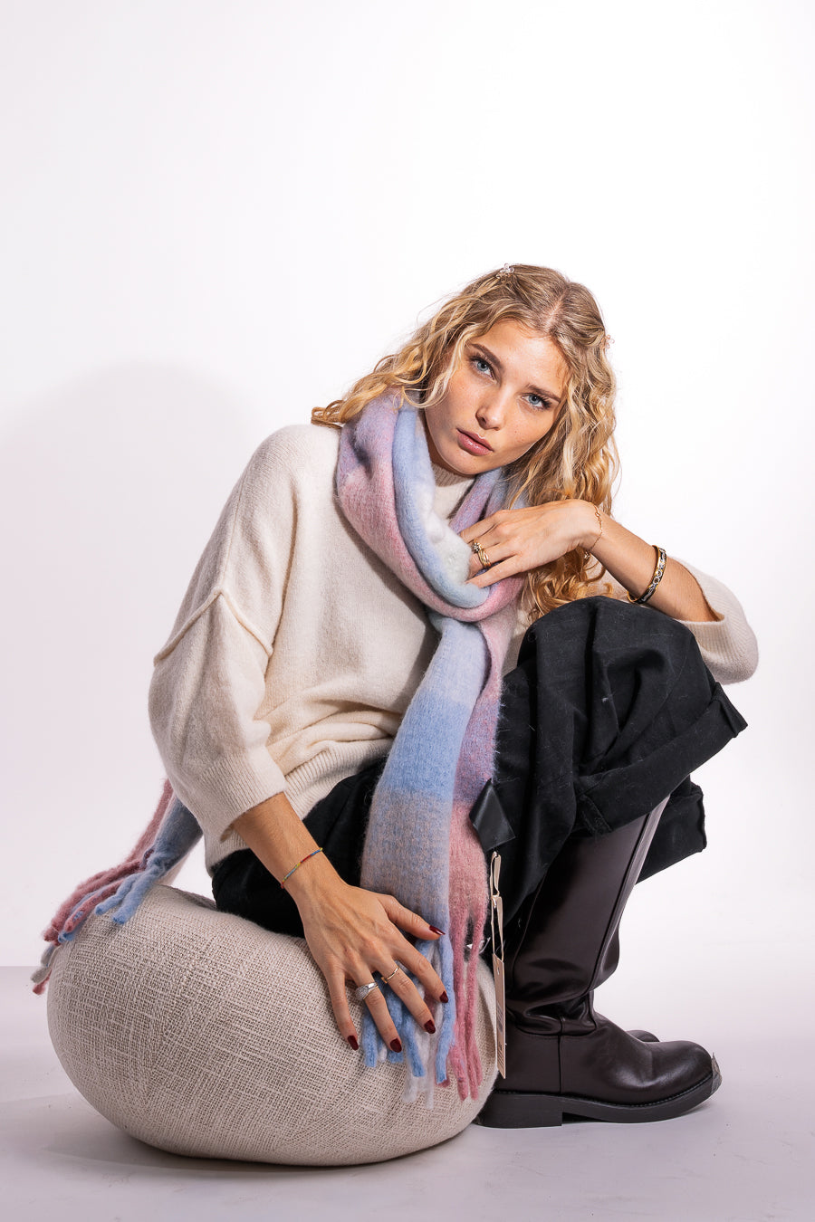 AMANDA 37 Pulli