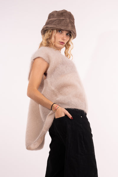 CHLOE 25 Hut