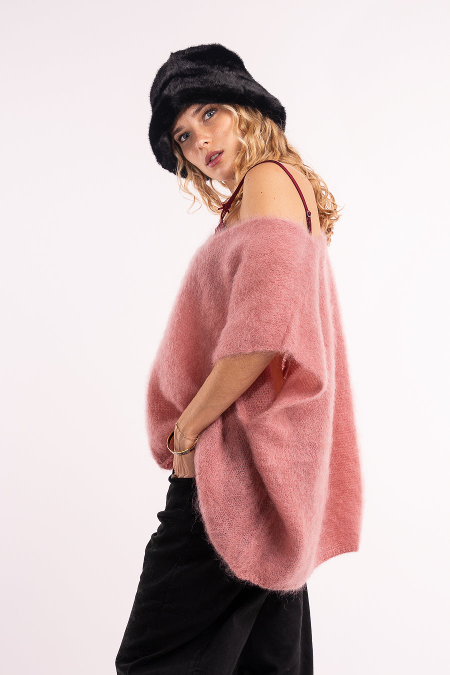 CHLOE 25 Hut